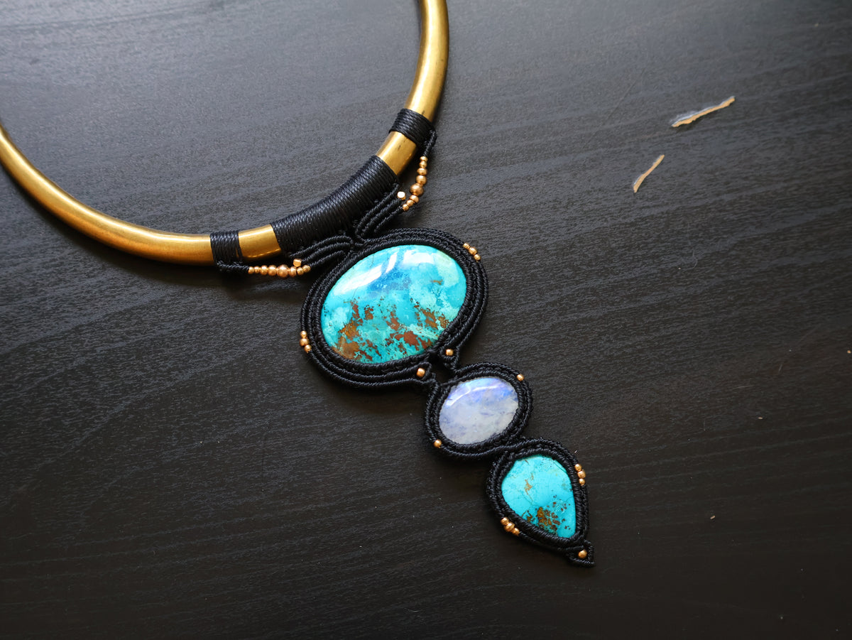 Chocker Crisocola Lunar